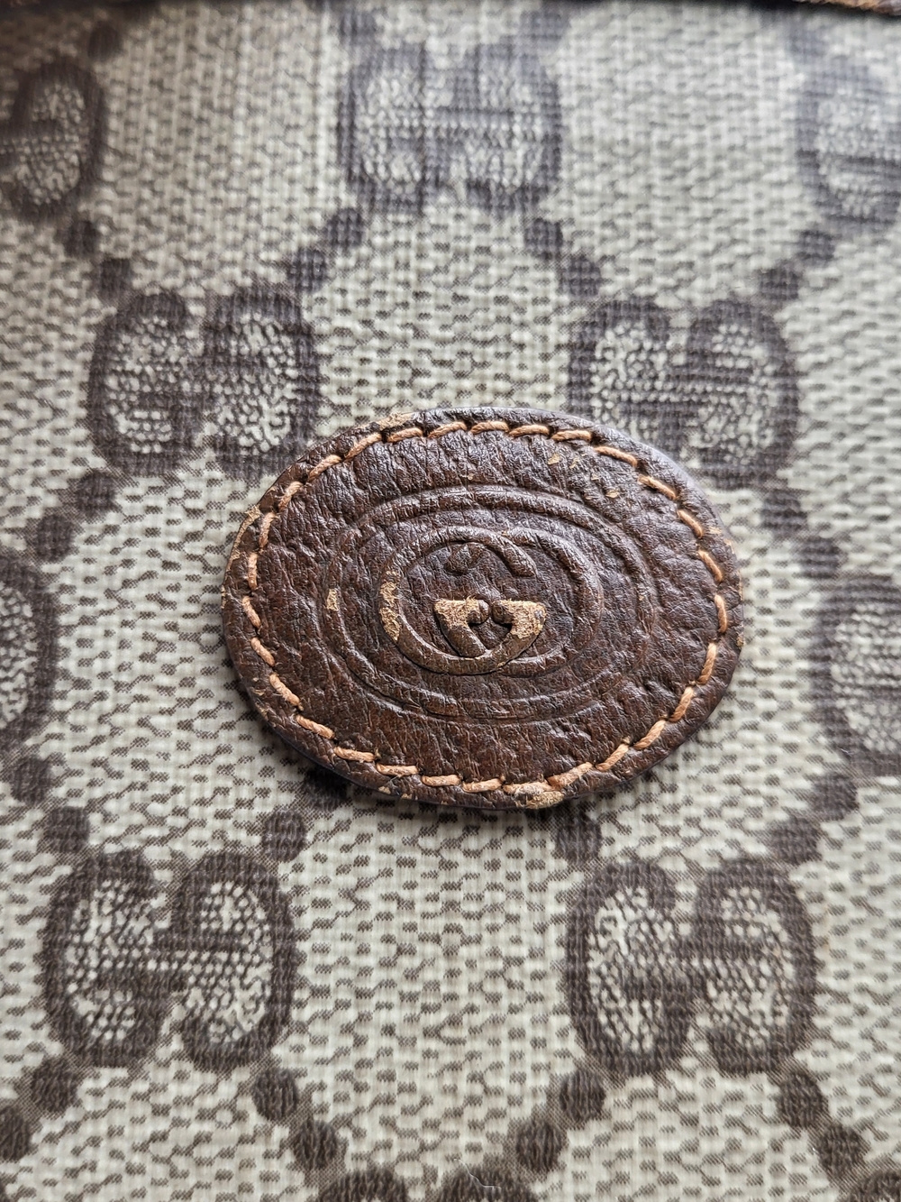 Gucci Beige/Brown GG Supreme Coated Canvas Cosmetic Clutch, Authentic.. - Picture 8 of 14